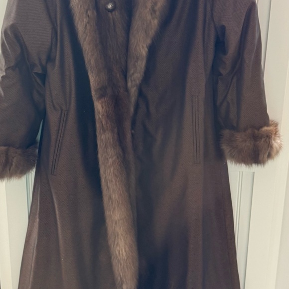 Luxurious Brown Real Sable  Fur Coat I Take Offers!! - Picture 3 of 8